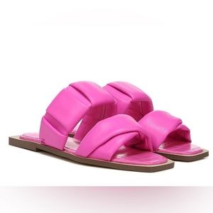 NWT Circus by Sam Edelman Pink Flat Sandals